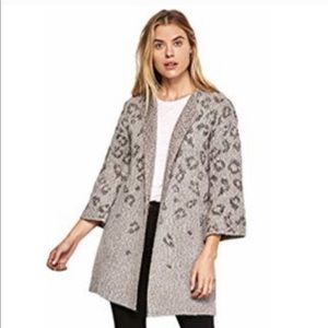 NWT Cupcakes and Cashmere Kline Leopard Cardigan